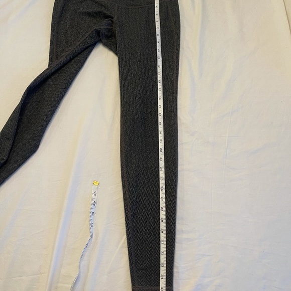 OLD Navy Active Go Dry Fitted Leggings - Picture 9 of 13